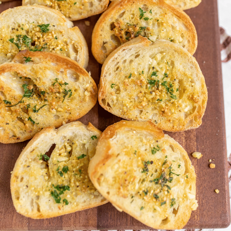 How to Cook Vegan Garlic Bread