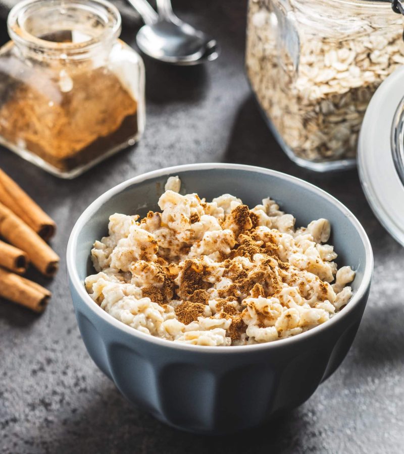 bowl of oatmeal porridge with cinnamon 2022 02 02 04 48 27 utc